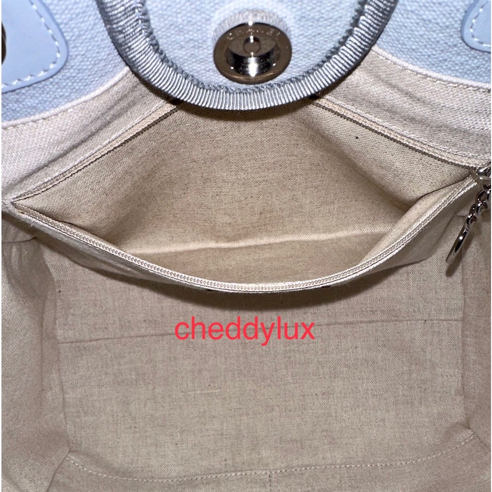 💎💎💎Authentic CHANEL DEAUVILLE 2 WAY BAG - Picture 13 of 17